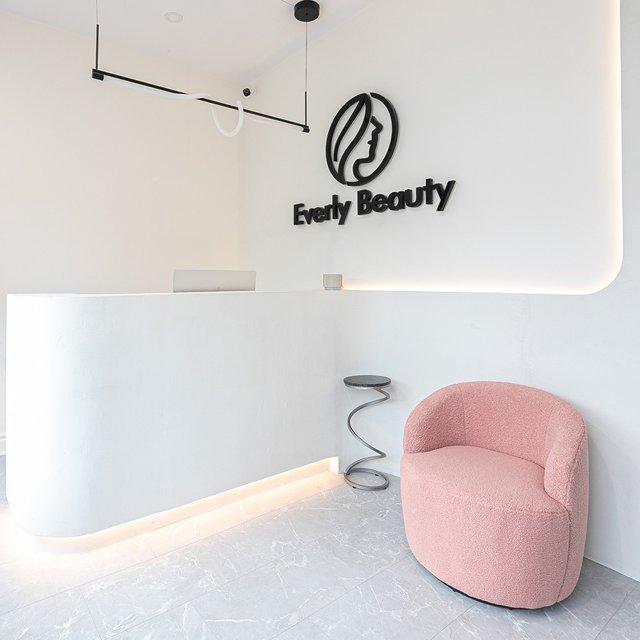 custom reception desk fabricators.jpg